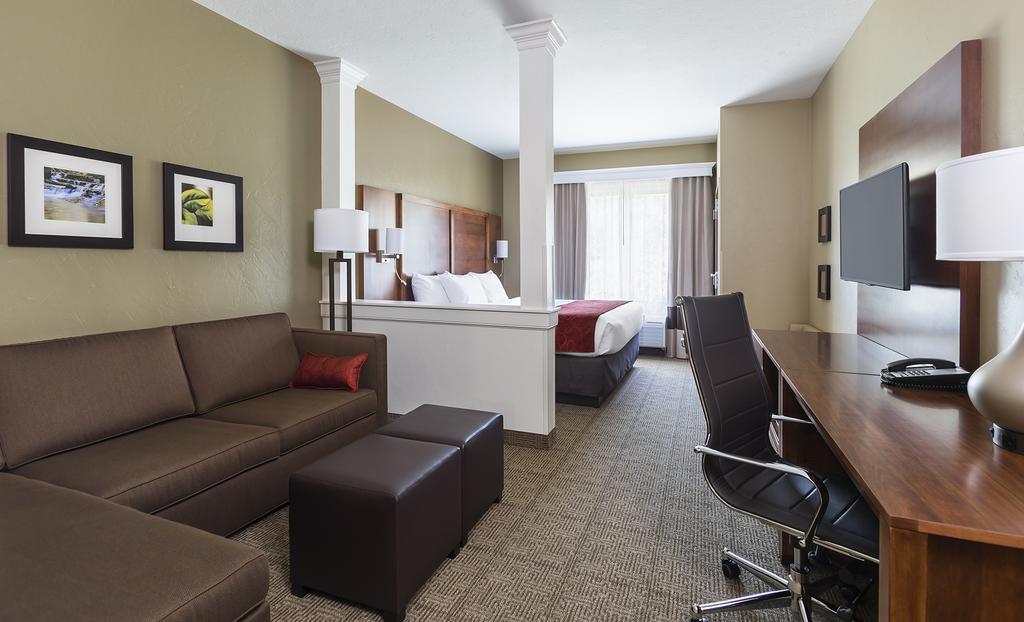 Comfort Suites Hartville-North Canton Uniontown Екстер'єр фото